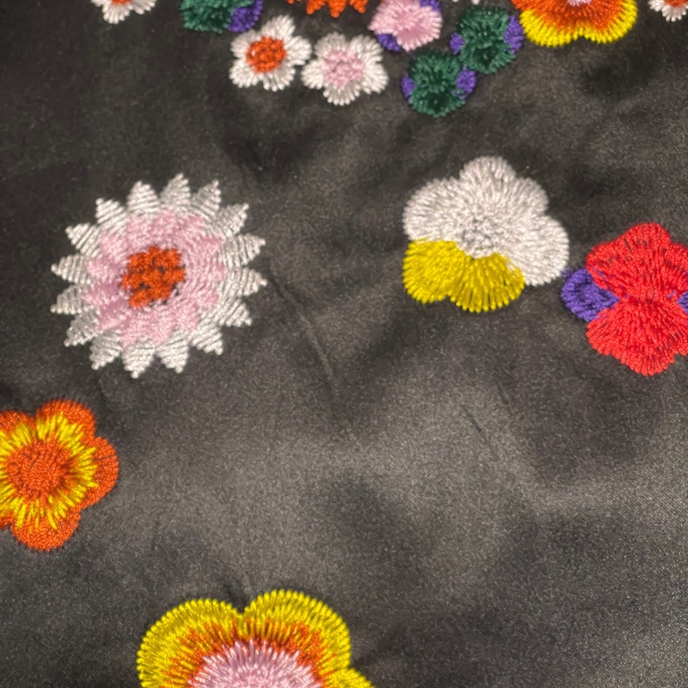 Black Embroidered Floral Dress Ruffle Sleeve Silk Blend Shift Artsy Boho XL - Picture 9 of 9